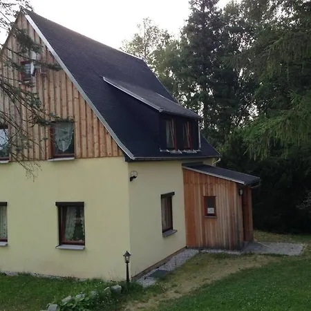 Gemutliches Ruhiges Haus Am Waldrand Vakantiehuis *